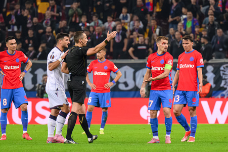 Italienii, în extaz după ce Bologna i-a dat două goluri lui FCSB în primele 12 minute: ”Un început de joc de vis”