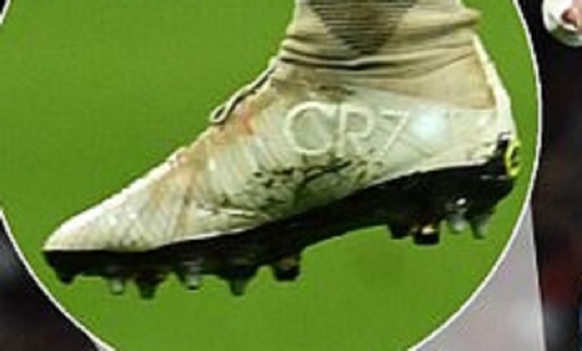 FOTO | Un star din naţionala Angliei i-a lăsat pe toţi mască. De ce poartă ghete ”CR7”. Explicaţia este incredibilă şi i-a înfuriat pe cei de la Nike