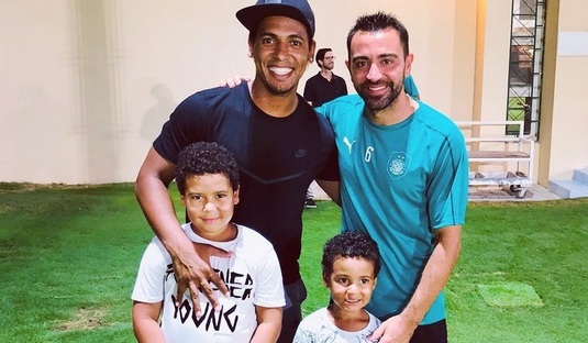 Moment FABULOS! Reacţia lui Xavi când Eric i-a cerut un autograf: "Doamne, ştii cine sunt!" Ce i-a spus legenda Barcelonei