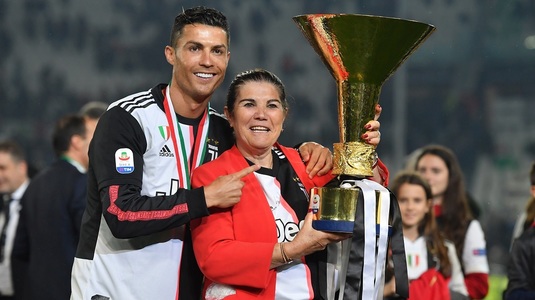 Cristiano Ronaldo, în stare de şoc. Mama lui a suferit un accident vascular şi a fost transportată de urgenţă la spital
