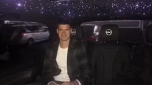 VIDEO SPECTACULOS | Tudor Băluţă, primit ca un star la Brighton. Imagini din culise