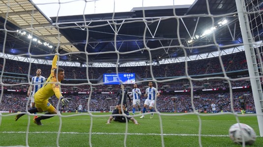 Fanii din Premier League ar putea fi nevoiţi să aştepte câteva luni pentru a reveni pe stadioane lângă echipa favorită