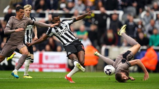 VIDEO | Unde e Drăguşin? Micky van de Ven, trei gafe inexplicabile în Newcastle - Tottenham. Olandezul, la cel mai slab meci de la transferul în Anglia