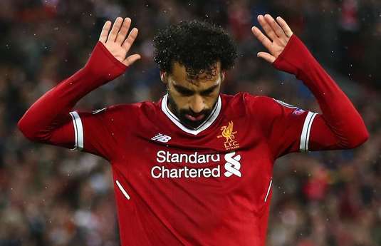 FOTO | Surpriză pentru Salah din partea unei fane! S-a întâmplat la finalul meciului cu Steaua Roşie 