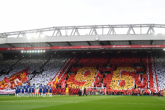 VIDEO | Nu, nu s-a stricat sunetul şi nici n-ai dat pe ”mute” tv-ul. Moment impresionant înainte de Liverpool - Chelsea. Anfield redus la tăcere