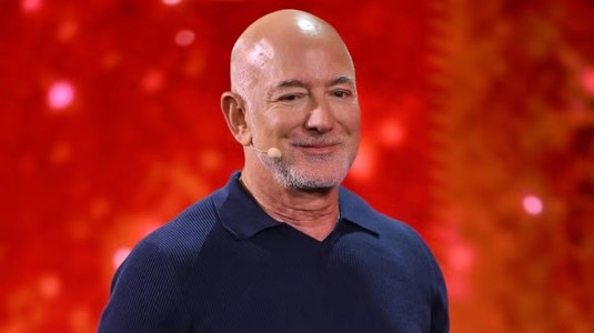 Magnatul Jeff Bezos a devenit acţionar la Liverpool. Câte procente va deţine fondatorul Amazon din legendarul club englez