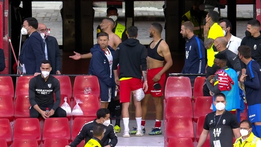 VIDEO | I-a chemat de la duşuri! Imagini uluitoare la meciul Sevilla - Granada, cu arbitrul Bengoetxea în prim-plan. Ce s-a întâmplat