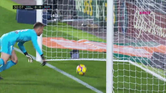 VIDEO | Totul s-a întâmplat la pauză! Messi a vorbit cu arbitrul despre golul anulat în meciul cu Valencia: ”E o eroare imensă, o să vezi”. Ce răspuns a primit