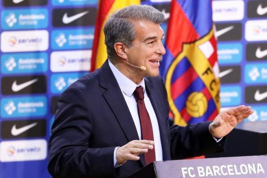 Barca, două transferuri într-o zi! Aguero şi încă o lovitură dată de Laporta