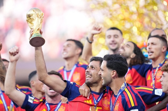 Bomba anului în fotbalul spaniol. Barcelona dă lovitura şi îl fură pe Rodri de sub nasul lui Real Madrid