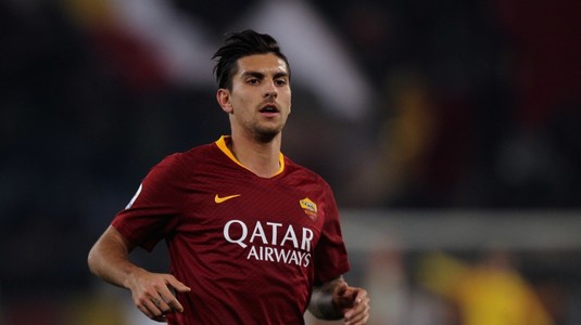El este alesul! Fotbalistul pe care Roma îl transformă în noul Totti. Primeşte numărul 10 şi banderola de căpitan