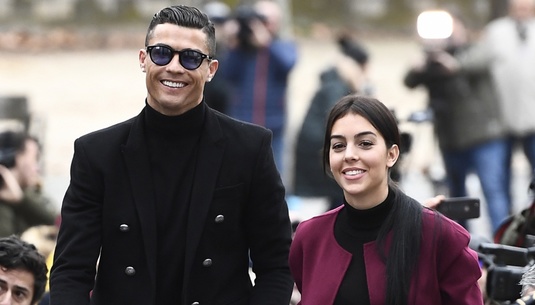 VIDEO | Cristiano Ronaldo a ieşit în oraş după hattrick-ul cu Atletico. Restaurantul s-a transformat în stadion :)