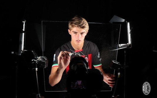 OFICIAL | AC Milan l-a transferat pe Charles de Ketelaere. Ce contract a semnat