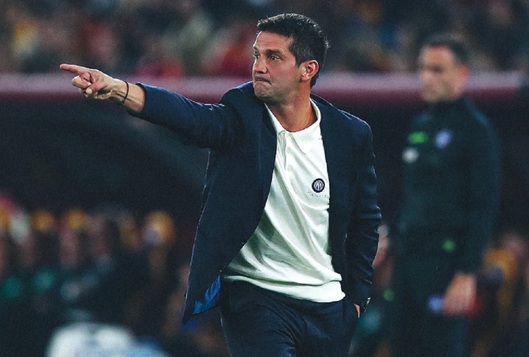 Încă un nume uriaş din Italia, de partea lui Chivu. Ultimul fundaş care a câştigat Balonul de Aur îl laudă pe român: ”Ce, înainte a fost măcelar?”