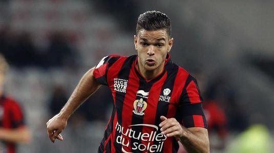 FOTO | Reacţie dură a galeriei lui Nice, după ce Ben Arfa a semnat cu Rennes. "Mai bine o fostă decât o..."