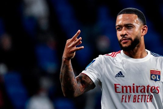 Barcelona a renunţat la "pista" Depay, dar olandezul nu duce lipsă de oferte. Trei echipe mari vor să-l transfere gratis de la OL