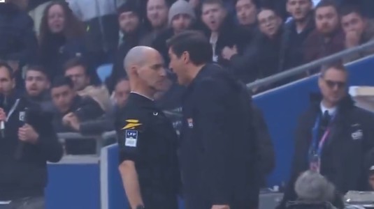 Antrenorul lui Lyon, pasibil unei suspendări dure, chiar înaintea "dublei" cu FCSB! A ameninţat un arbitru, la ultima partidă din Ligue 1 | VIDEO