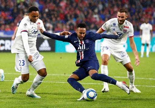 VIDEO | PSG a "distrus-o" pe Lyon şi s-a calificat în finala Cupei Franţei! Hat-trick de senzaţie Mbappe!