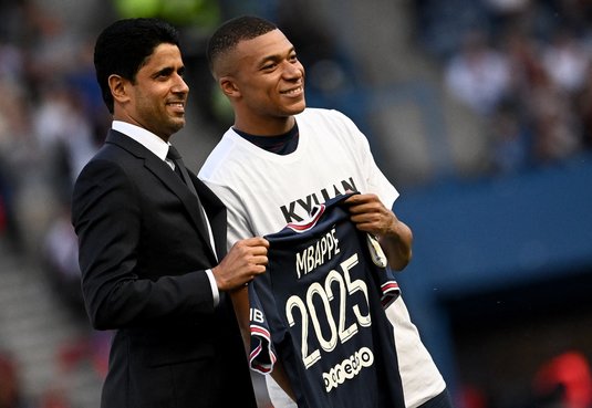 PSG îi face dream-team lui Mbappe şi începe cu un fotbalist al Barcelonei: salariu de 17 milioane de euro pe an!