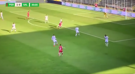 VIDEO | Românii s-au specializat în assist-uri de senzaţie! După Mitriţă, a venit rândul lui Vlad Dragomir să dea o pasă de gol excelentă