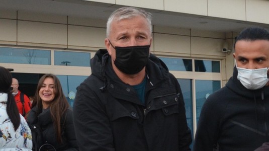 OFICIAL | Răsturnare de situaţie! Dan Petrescu, băgat de urgenţă în şedinţă de conducere. Decizia radicală, anunţată. Ce se întâmplă acum cu românul