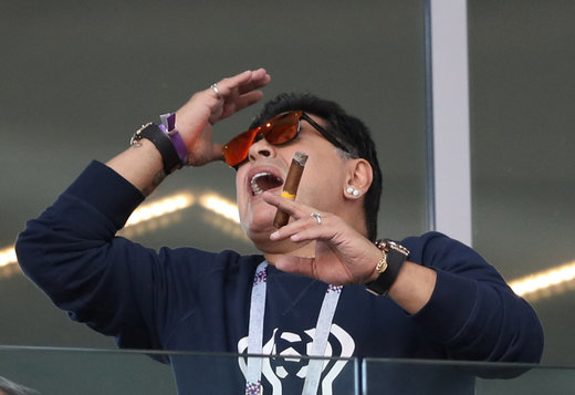 Scandal uriaş făcut de Maradona | Selecţionerul mitraliat de legendarul jucător: "Nu se poate întoarce în Argentina, este o ruşine!"