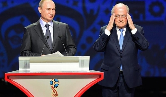 Sepp Blatter a ajuns în Rusia, chiar dacă e suspendat 6 ani din fotbal! Astăzi se va întâlni cu preşedintele Putin
