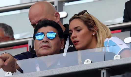 FOTO | Ghici cine s-a întors? Cum arată Maradona după nebunia de la meciul cu Nigeria şi după ce au apărut zvonuri că ar fi decedat