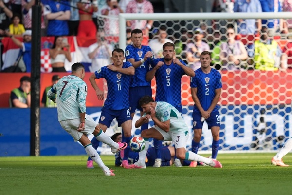 Dramatism la cote maxime între Portugalia lui Ronaldo şi Croaţia lui Modric la CM 2026. Lusitanii au învins şi s-au calificat în optimi
