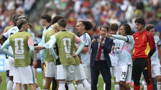 Selecţionerul unei sfertfinaliste de la Cupa Mondială a intervenit: „Toată lumea ne vede deja eliminaţi”. Clubul i-a interzis unui fotbalist să evolueze