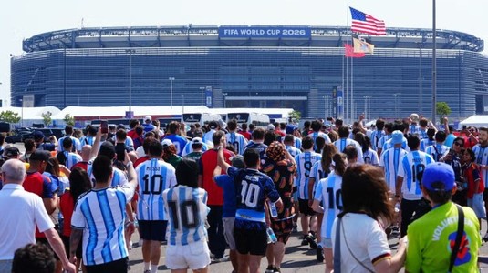 Haos înaintea finalei Cupei Mondiale. Câte ore au stat suporterii la cozi pentru a intra în stadion din cauza prezenţei la meci a lui Donald Trump