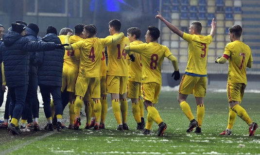 Unul dintre jucătorii de la România U19 ar putea fi chemat la seniori. Contra: ”A făcut un meci extraordinar şi noi căutăm soluţii pe acel post”