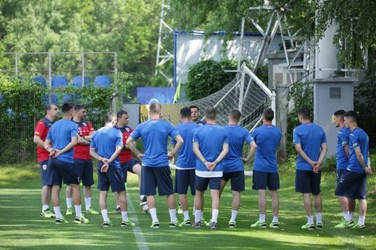 N-au mai avut răbdare! FOTO | 10 jucători au ajuns sub comanda lui Contra înainte de reunirea oficială! Primele imagini cu debutantul de la FCSB în tricoul naţionalei