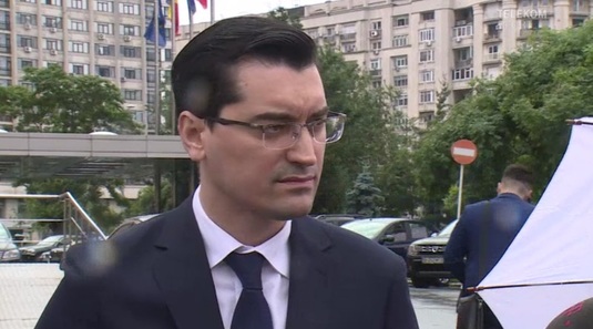 ULTIMA ORĂ | Soarta lui Mirel Rădoi a fost decisă după ratarea calificării la EURO 2020! Anunţul făcut de Răzvan Burleanu: "Am vorbit cu el. Nu ţine de scaun"