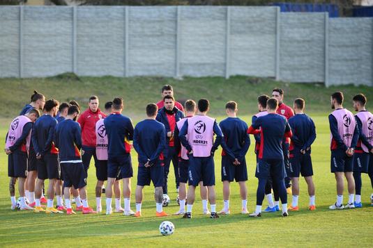 FOTO Antrenamentul României U21 înainte de duelul de foc cu Ungaria. Cosmin Contra a „supravegheat” pregătirea tactică a lui Mutu