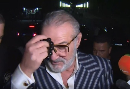 Gigi Becali a urmărit meciul României din Cipru şi a desfiinţat tactica lui Mircea Lucescu: ”N-am mai văzut aşa ceva! Pentru ce să îi iei dacă îi ţii pe bancă?”