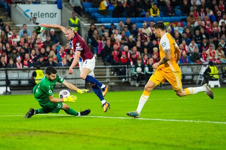 Portarul care a fost ”mitraliat” de Erling Haaland a dezvăluit ce discuţie a avut cu starul lui Manchester City: ”L-am înţeles”