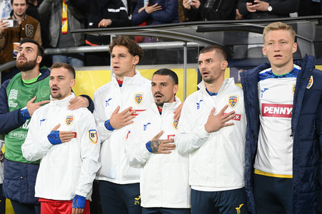 ”Bomba” pregătită de Gică Hagi! Un veteran va debuta în meciul cu Suedia, chiar pe postul unde naţionala a suferit teribil în primele meciuri de Nations League