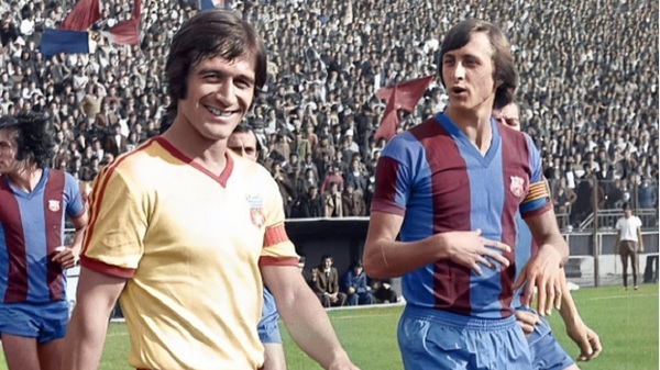 Incredibil, dar adevărat! Liţă Dumitru a cedat tricoul ”zeului” Johan Cruyff unui muncitor: ”Nu ştiam ce valoare are” | EXCLUSIV