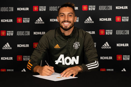 TRANSFERURI în Europa | Aşa a fost ultima zi de mercato în fotbalul mare. Cavani şi Alex Telles la United, Chiesa la Juve! Toate mutările importante