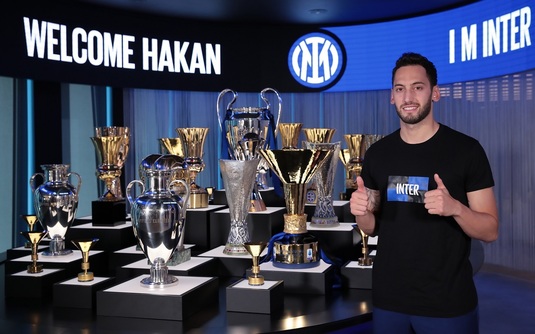 S-a oficializat trădarea supremă! Hakan Calhanoglu a semnat cu Inter, după ce a jucat patru ani la marea rivală
