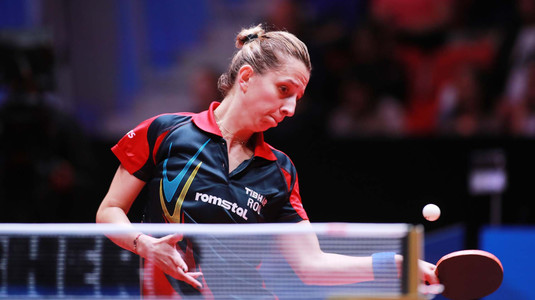 Elizabeta Samara la un meci de finala turneului de tenis de masă WTT Middle East Hub - WTT Star Contender din Doha