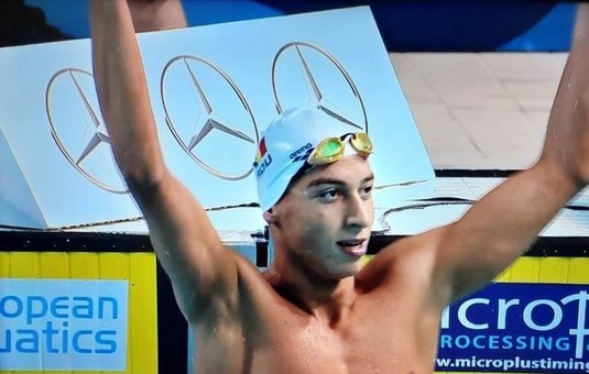 Încă o medalie pentru România la Campionatul European de Nataţie juniori! Vlad Stancu a cucerit argintul după o cursă fantastică