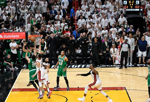 VIDEO | Miami Heat - Boston Celtics 103-104 şi 3-3 la general. Final dramatic în meciul din Florida. Finala Estului merge în decisiv