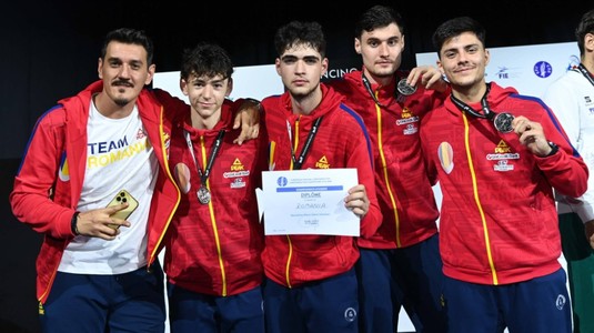 Echipa masculină de sabie a României, medaliată cu argint la Europene