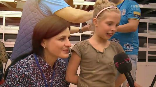 VIDEO | O fetiţă de 10 ani, invitata Narcisei Lecuşanu la meciul CSM-ului cu Nykobing: "I-am îndeplinit visul"