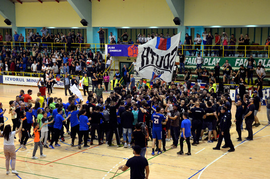 VIDEO | Steaua, a doua finalistă a Ligii Naţionale de handbal masculin. Dinamo, adversara din ultimul act