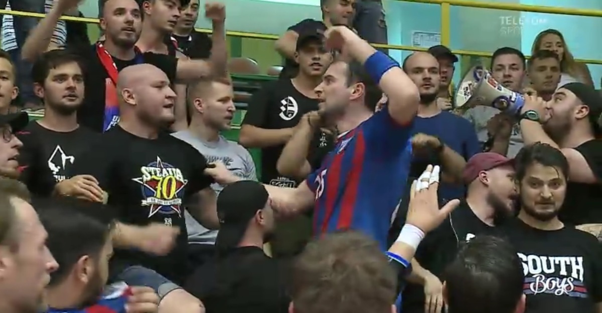 Armstrong boiler Cordelia Ole, Ola, Steaua înseamnă CSA!" Peluza Sud a făcut spectacol la Chiajna. Cum au sărbătorit calificarea în finală Armstrong boiler Cordelia Ole, Ola, Steaua înseamnă CSA!" Peluza Sud a făcut spectacol la Chiajna. Cum au sărbătorit calificarea în finală