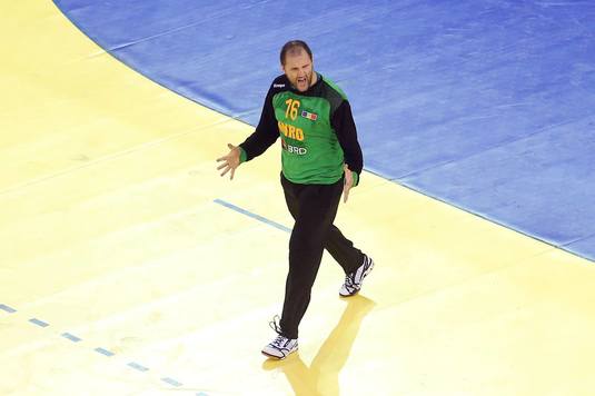 Dublă de foc pentru ”tricolori” la handbal. Băieţii lui Pascual încearcă imposibilul la Skopje. Campioana României, un singur jucător la lotul naţional