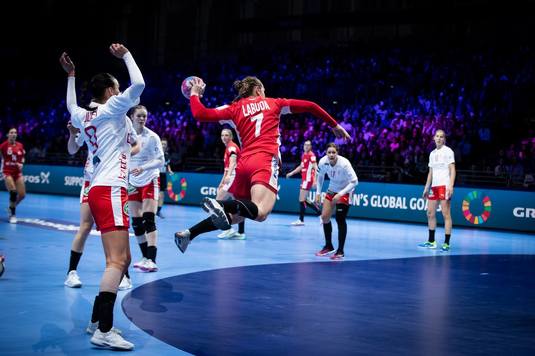 Rezultatele de duminică, la Campionatul European de handbal feminin din Franţa